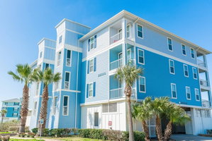 Pelican Pointe Condo