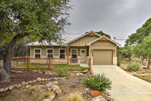 Pet-Friendly Home - 1 And 4 Mi To Canyon Lk & Boat Ramp