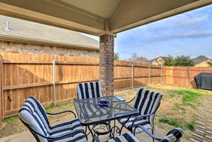 Pet-Friendly Home, Near Ft. Worth Stockyards