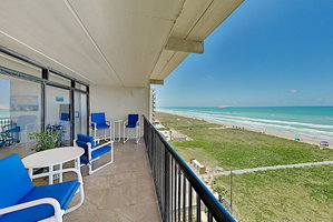 Picture-Perfect Gulf Views, Pools, Tennis & Sauna Condo