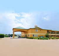 Pine Point Inn  Suites - Accommodation Texas