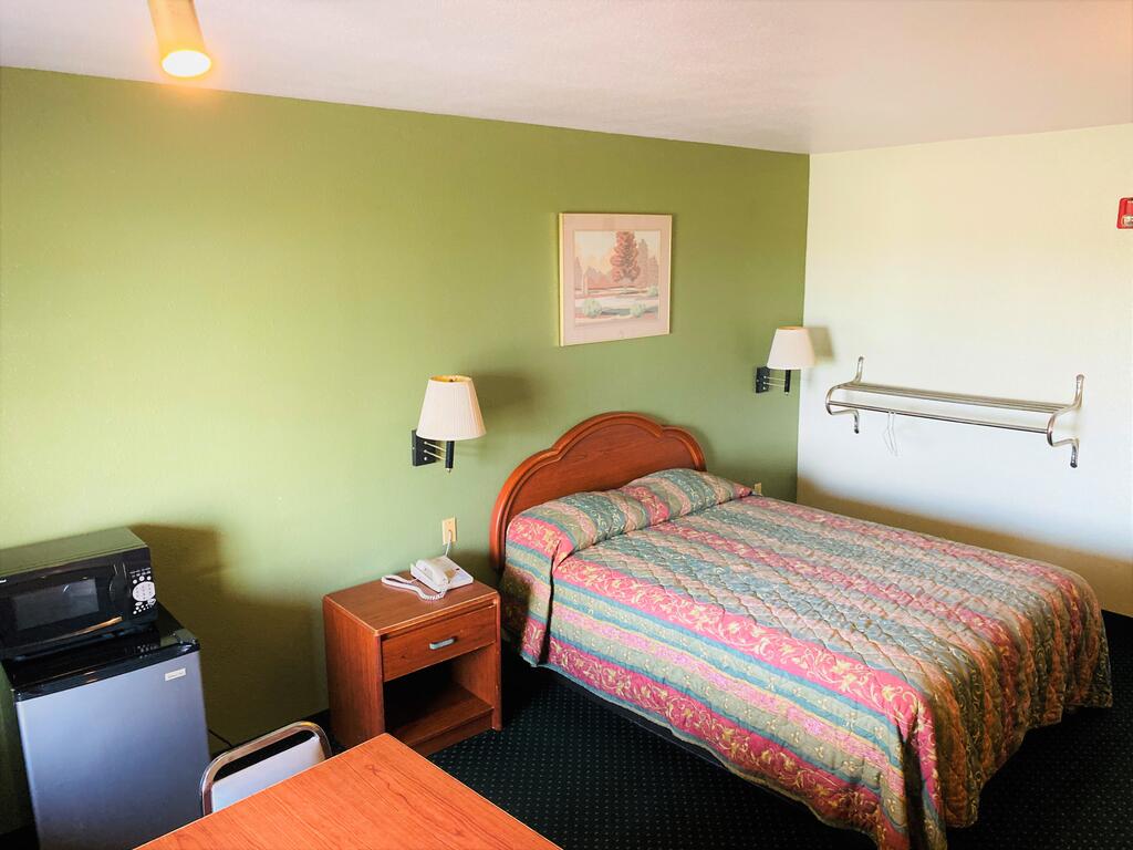 Pine Point Inn & Suites - thumb 3