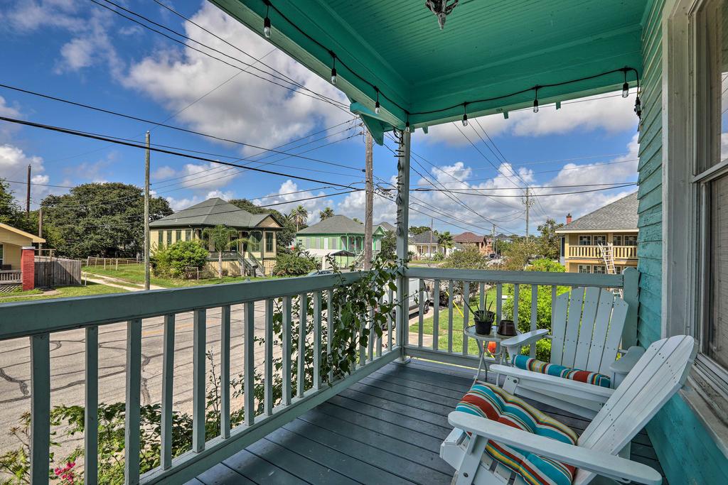 Quaint Galveston Home Less Than 1 Mi To Pleasure Pier! - thumb 2