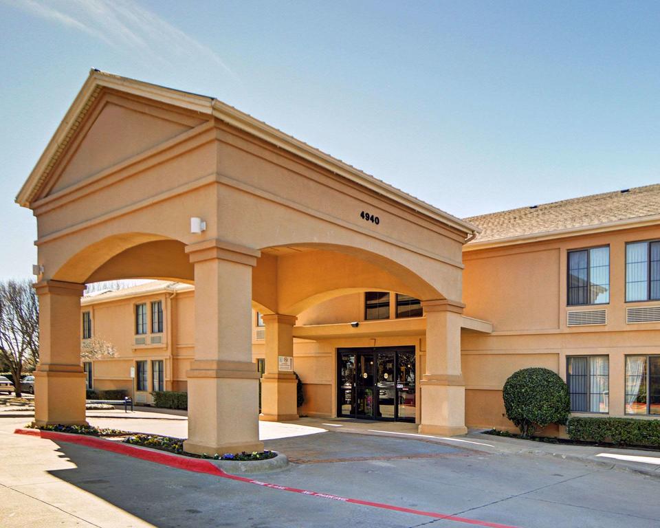 Quality Inn & Suites DFW Airport South - thumb 0