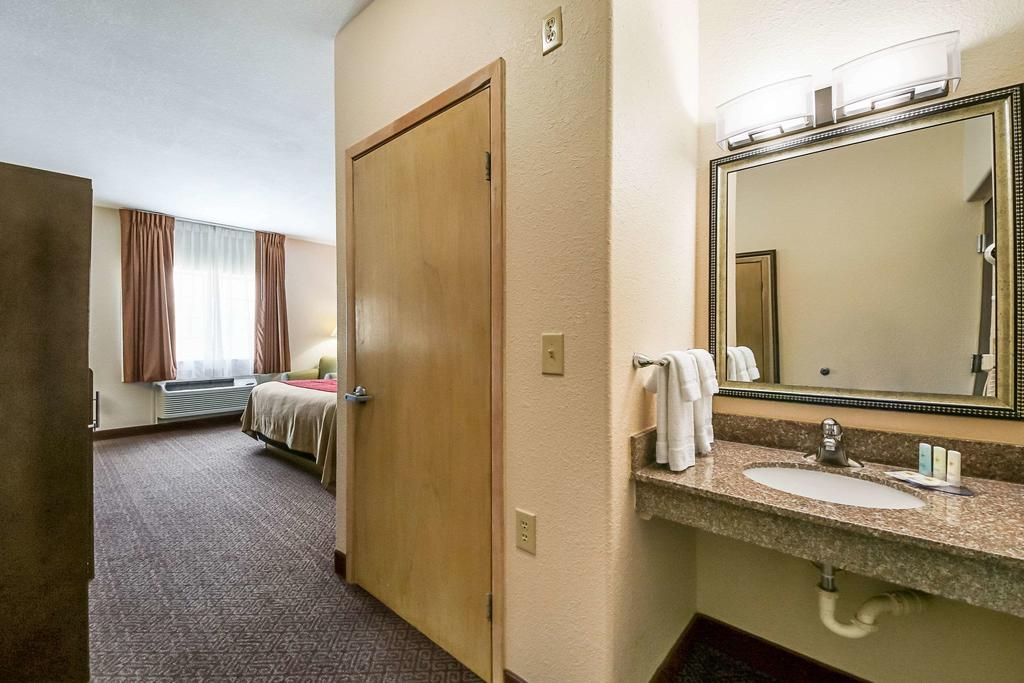 Quality Inn Kingsville Hwy 77 - thumb 2
