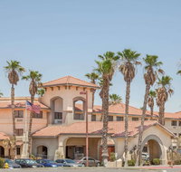 Ramada by Wyndham Barstow - Accommodation Texas