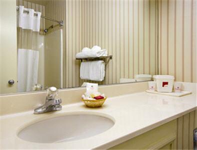 Ramada By Wyndham Barstow - thumb 3