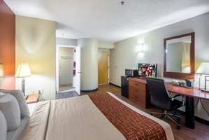 Red Roof Inn Houston - IAH Airport/JFK BLVD