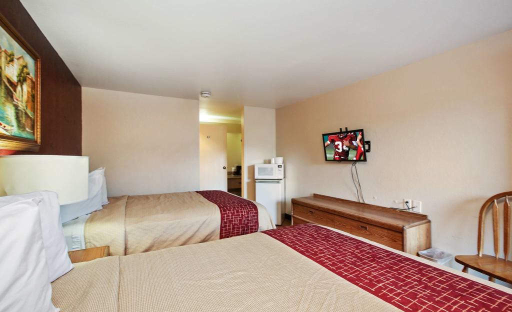 Red Roof Inn Lompoc - thumb 3