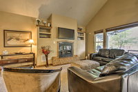 Remodeled Great Falls Home - Walk to Shops  Cafes Accommodation Texas