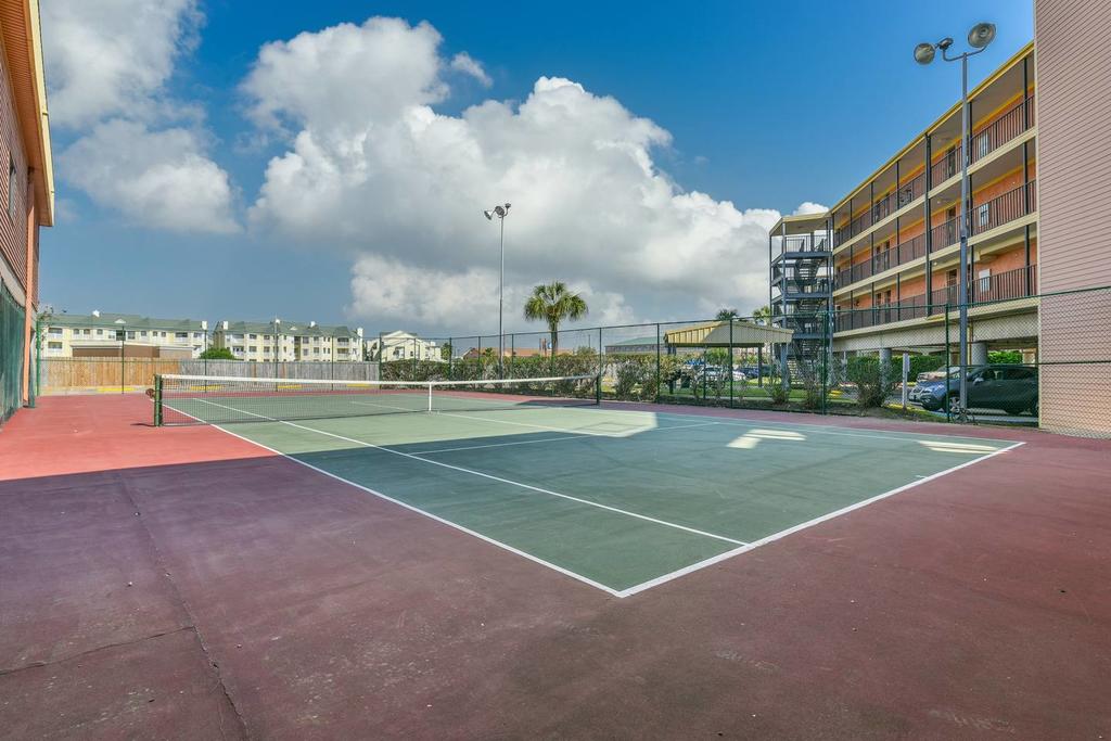 Remodeled Oceanside Condo - thumb 2