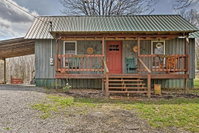 Remote Cabin with Fire Pit and Pond - Near Kentucky Lake Accommodation Texas