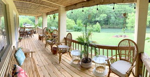 River Road Bungalow - Guadalupe River Front