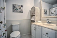 River Valley Oasis with Gorgeous Views and Yard Accommodation Texas