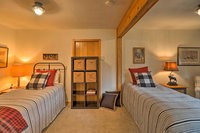 Riverfront Cabin with Glacier National Park Views Accommodation Texas