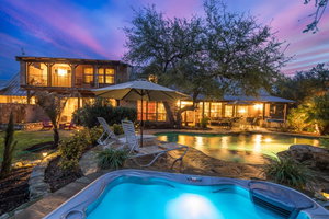 Rock 'n' Wood Home