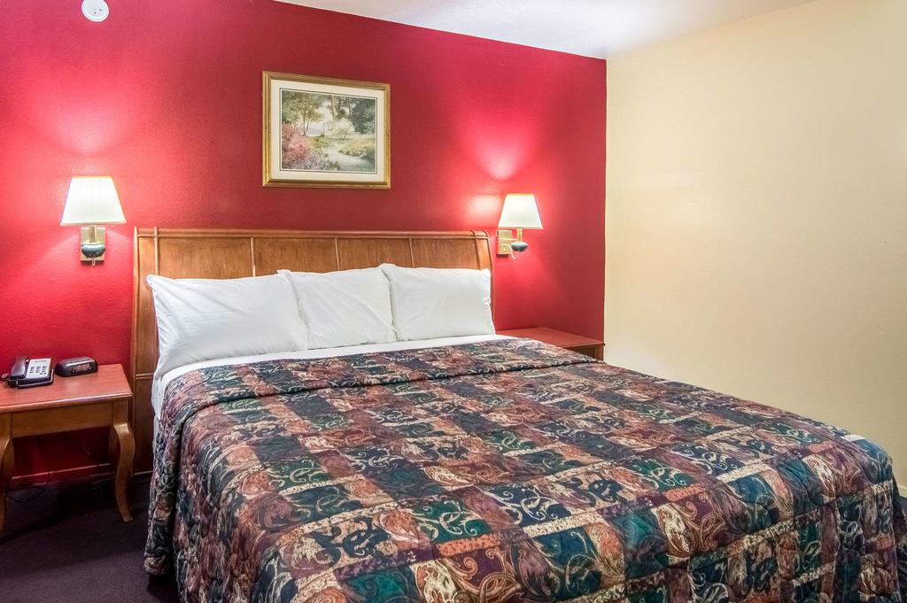Rodeway Inn - thumb 2
