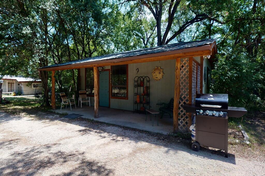 Shamrock Cottage - thumb 1