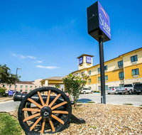 Sleep Inn  Suites near Palmetto State Park - Accommodation Texas