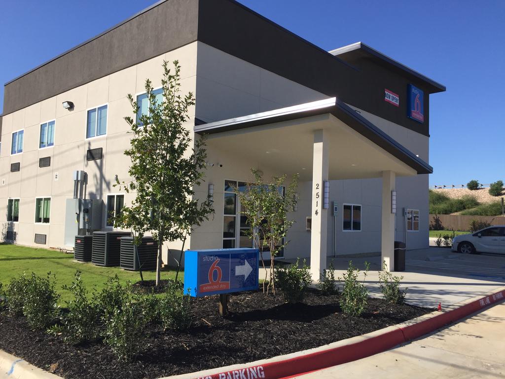 Studio 6-Mesquite, TX - Dallas - thumb 1