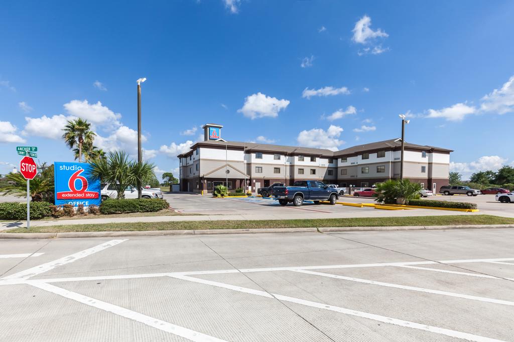 Studio 6-Port Arthur, TX - SE - thumb 2