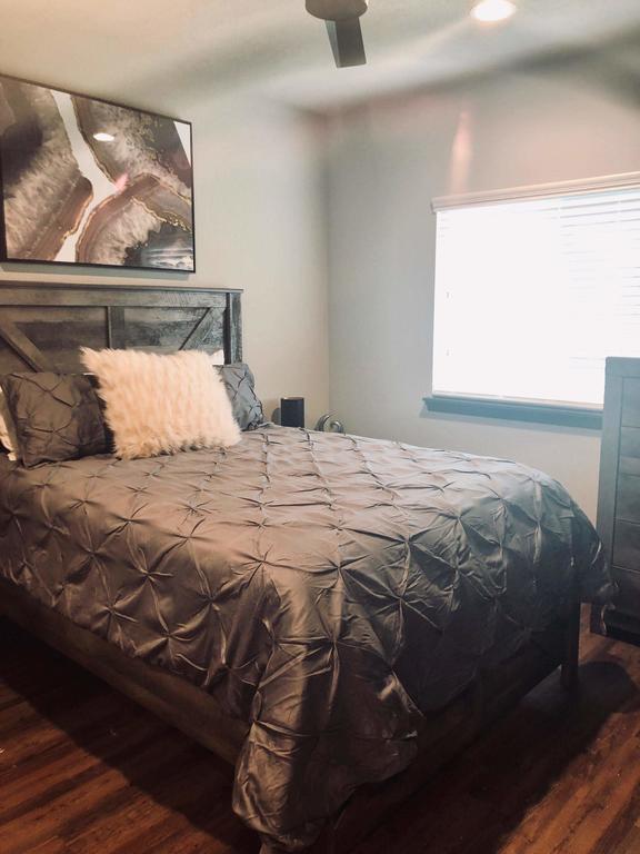 STUNNING 2/2.5 Condo In College Station! #710 - thumb 2