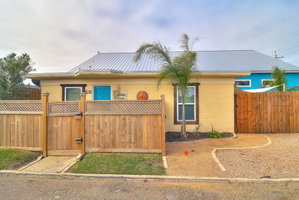 Sunshine Cottage Cottage