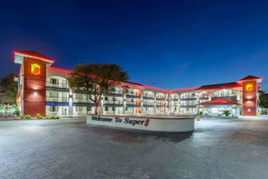 Super 8 By Wyndham Austin University/Downtown Area