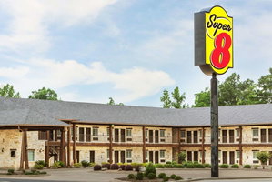 Super 8 By Wyndham Center