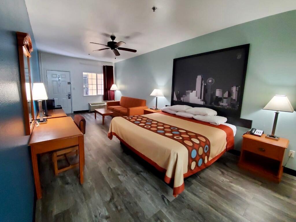 Super 8 By Wyndham Forney/East Dallas - thumb 1
