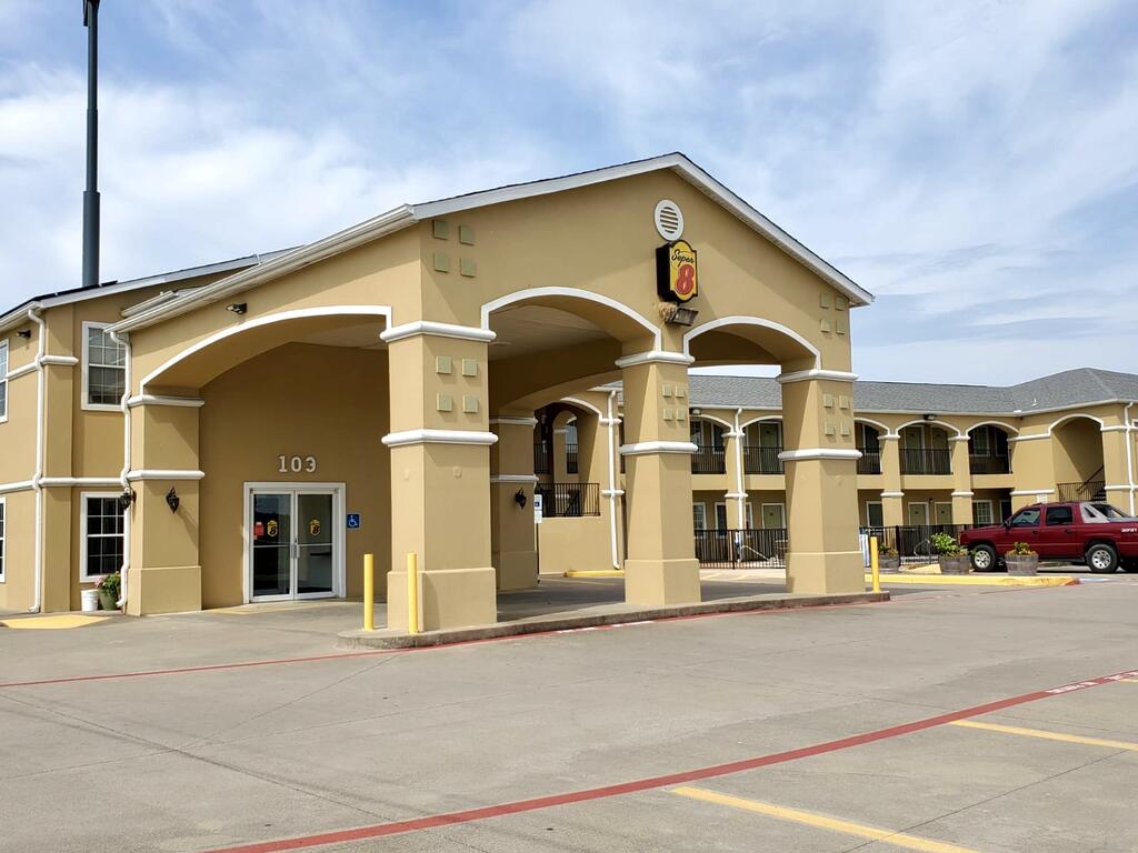 Super 8 By Wyndham Forney/East Dallas - thumb 2
