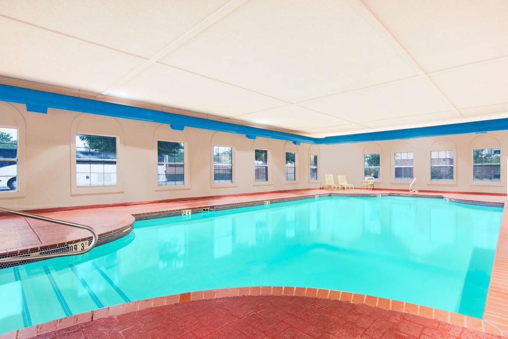 Super 8 By Wyndham Lubbock TX - thumb 1