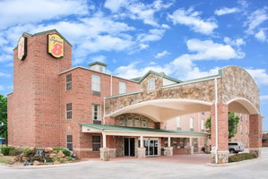 Super 8 By Wyndham Lubbock TX