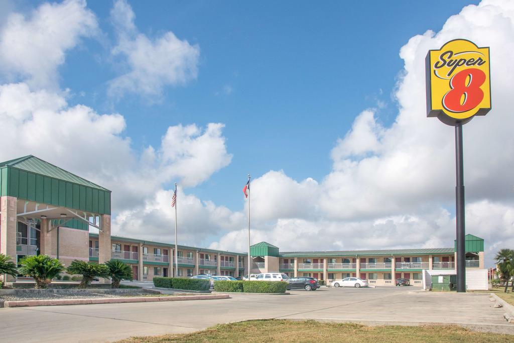 Super 8 By Wyndham Seguin - thumb 0