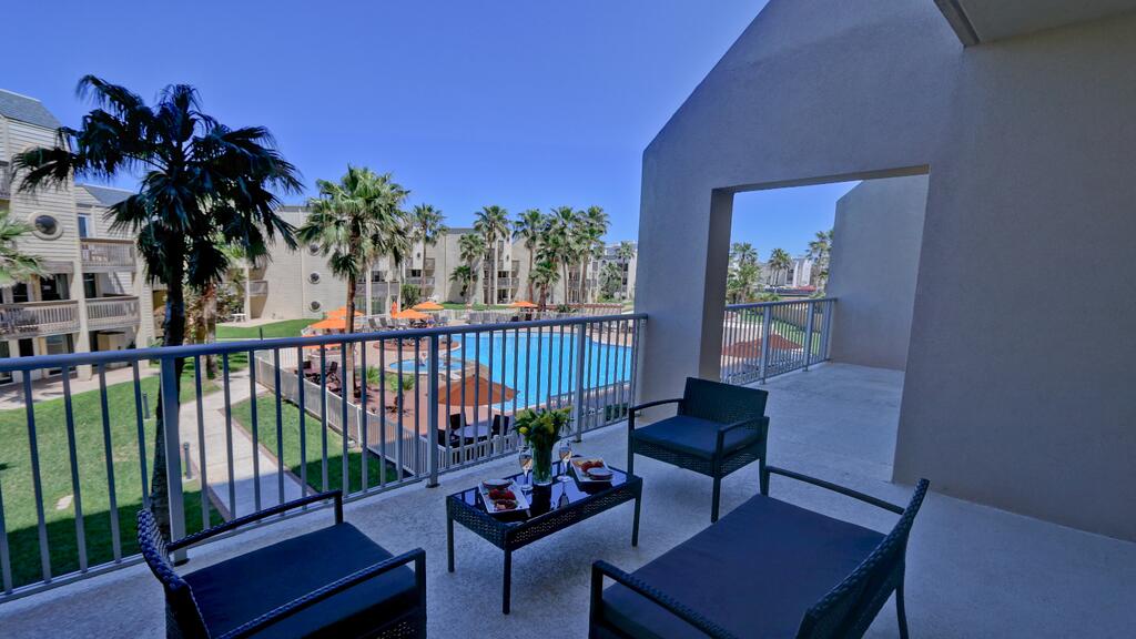 Super Pool View! Beachfront Property Cant Miss The Fun! Pet Friendly - thumb 0