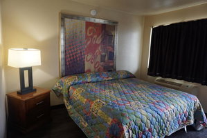 Super Suite Inn San Antonio North