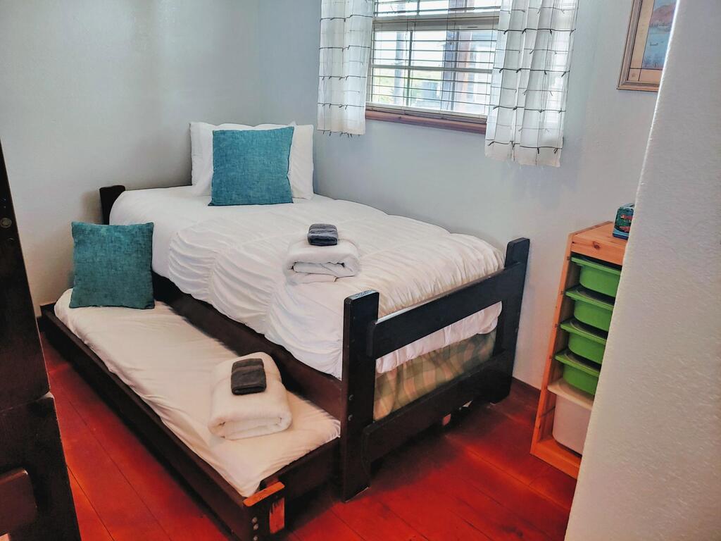 Surfside's Seaclusion On Skimmer - Surf, Swim, Sleep In Style - thumb 2