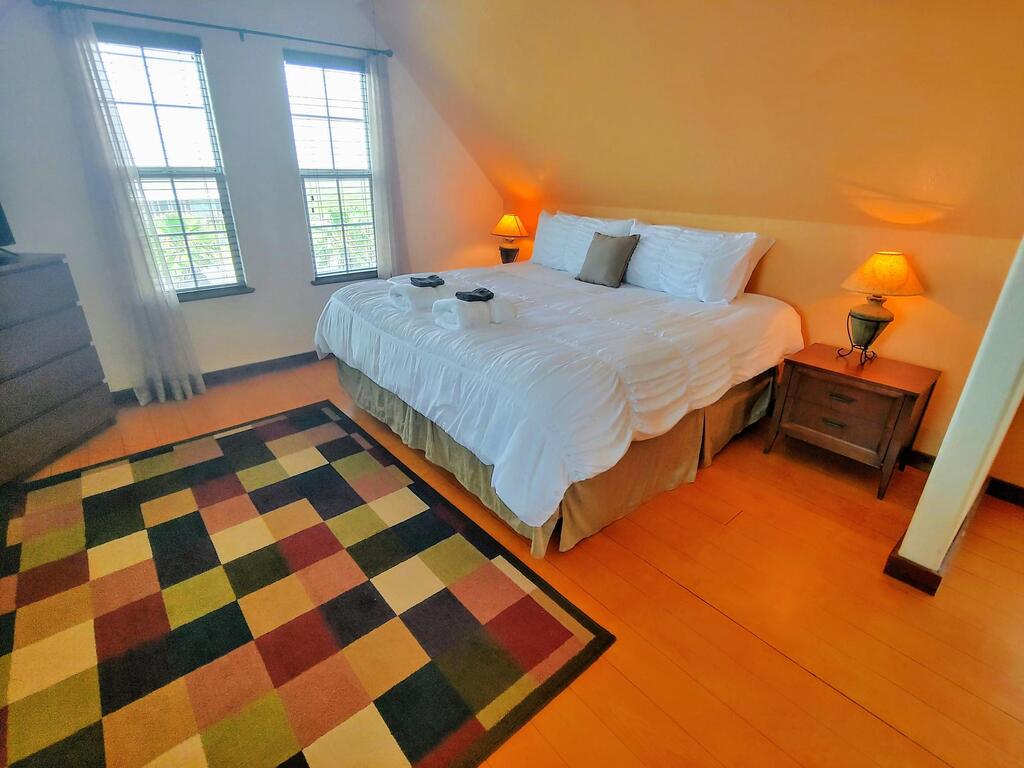Surfside's Seaclusion On Skimmer - Surf, Swim, Sleep In Style - thumb 3
