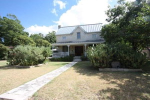 Texana Guesthouse Home