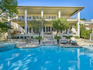 THE ARRIVE LEGACY ESTATE ON LAKE AUSTIN Estate