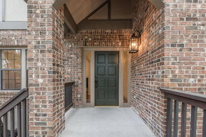 THE AUTHENTIC BRICKWOOD RETREAT Home