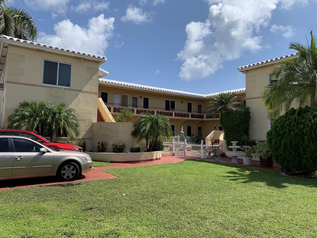 The Palms - thumb 0
