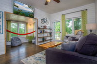 The White House Accommodation Texas