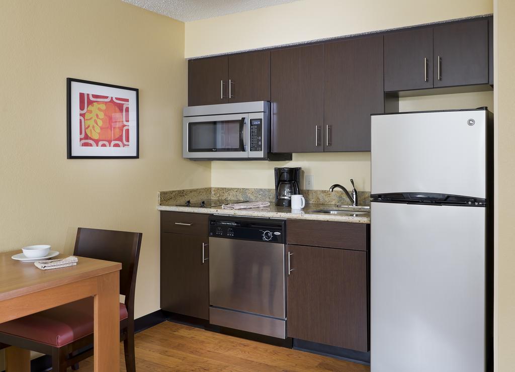 TownePlace Suites Houston Brookhollow - thumb 3