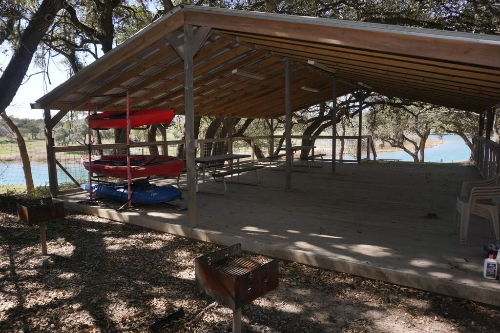 Two Dam Guest Cottages- Tree Top Suite - thumb 3