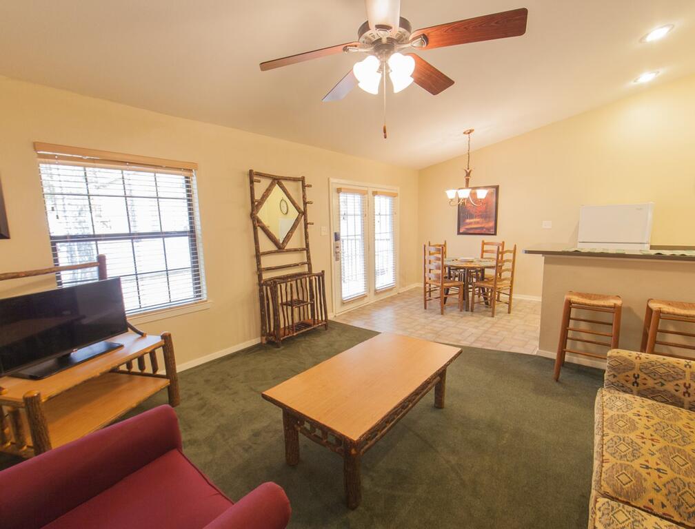 Vacations Villages Resort On The Shores Of Lake Palestine - thumb 0