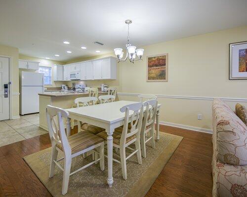 Vacations Villages Resort On The Shores Of Lake Palestine - thumb 1