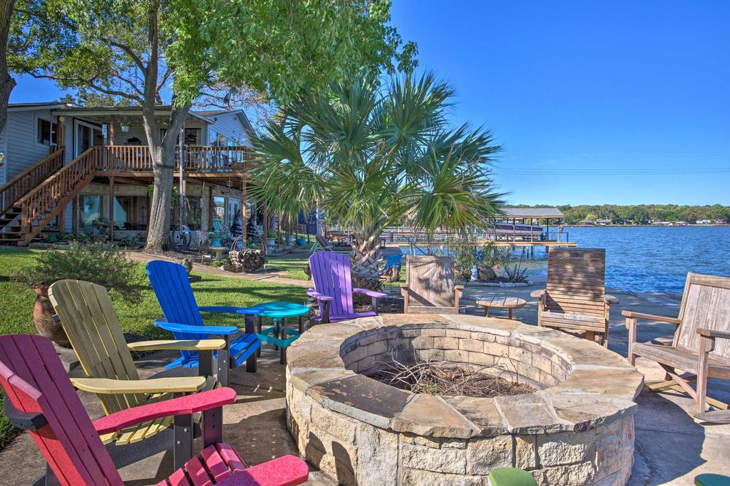 Waterfront Home In Tool With Dock, Fire Pit And Patio! - thumb 3