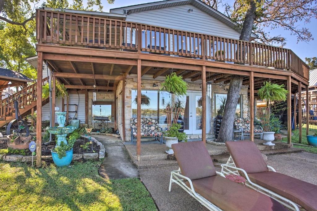 Waterfront Home In Tool With Dock, Fire Pit And Patio! - thumb 2