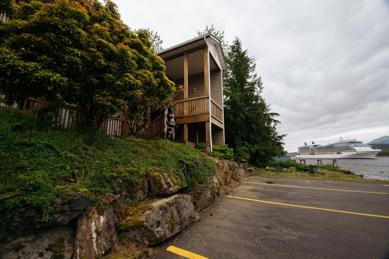 Edgewater Inn Restaurant & Marina - thumb 17